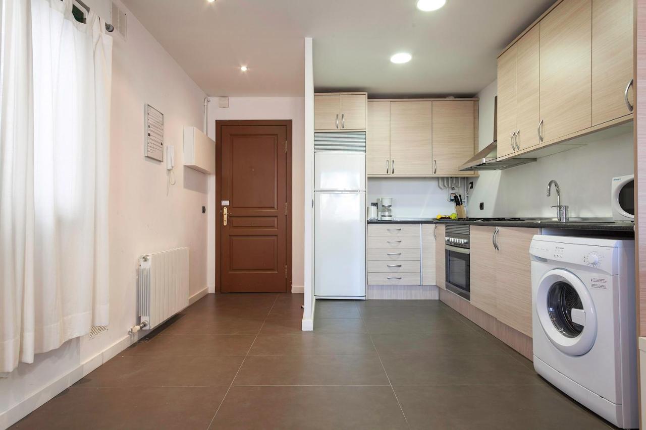 Barcelona Comtal Apartments Exterior photo