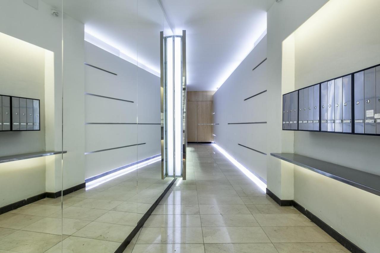 Barcelona Comtal Apartments Exterior photo